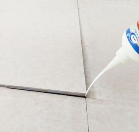 青岛瓷砖空鼓维修公司分享卫生间瓷砖脱落的原因可能有以下几点